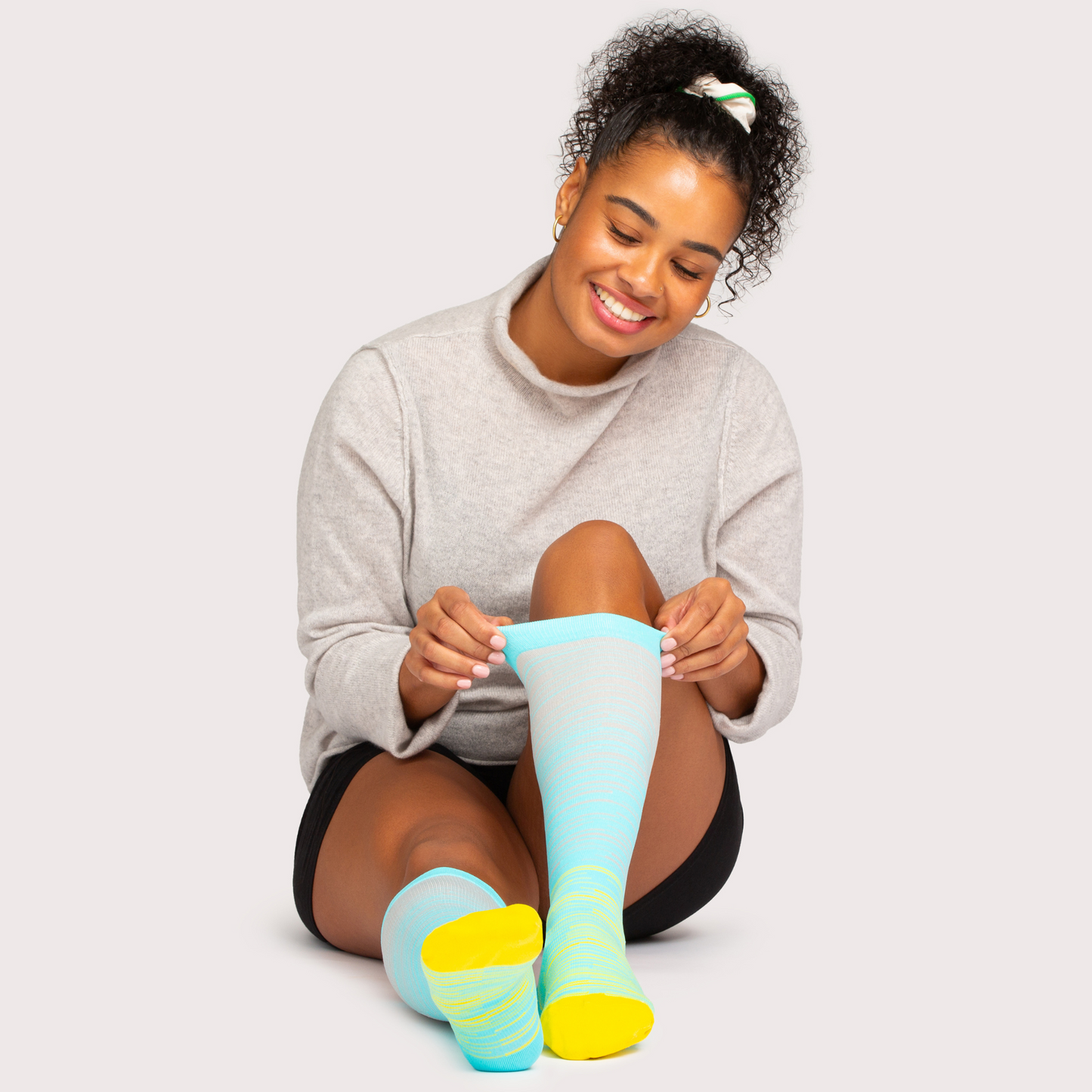 Wide Compression Socks For Pain Relief (Stripes)